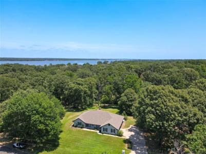 81 Private Road 52369