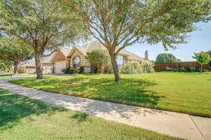 1239 Lake Forest Drive