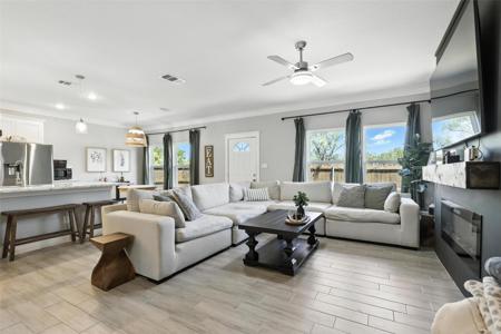 5708 Black Pine Circle