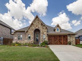 255 Moonshadow Drive