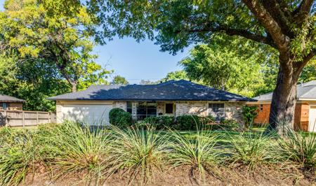 8821 Westglen Drive