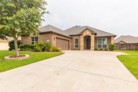 2932 Wood Lake Trail