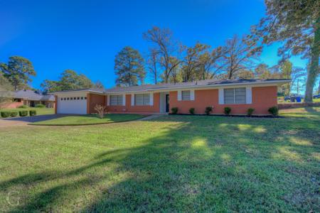 2519 Lakecrest Drive