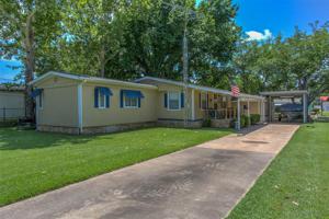 3818 E Port Ridglea Court