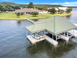 1006 Redbud Point