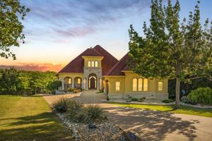 10056 Bluffview Court