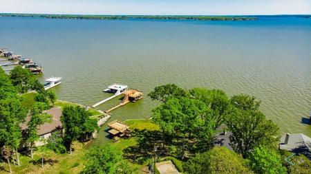 433 Winding Shore Drive