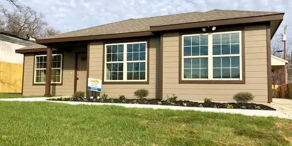 1685 CAROLYN Court Lot 8