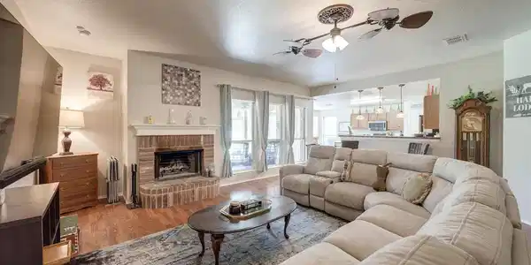 544 Harbor Crest Road