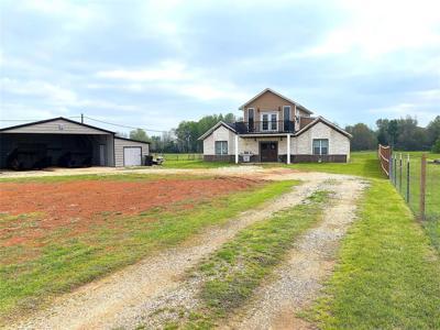 219 Private Road 52111