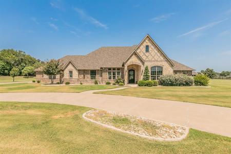 2104 Yucatan Drive