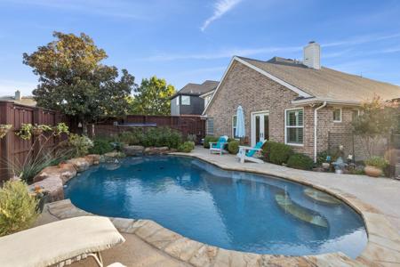 688 Woodland Way