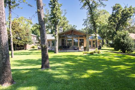 516 Arrowwood Beach Road