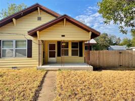 306 W Travis Street