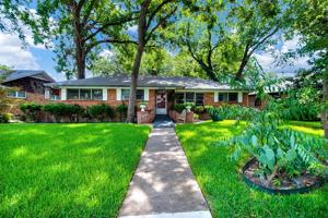 9728 Shadydale Lane