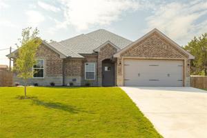 2111 Lakewood Trail