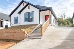 809 Tepee Trail