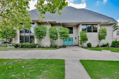 6318 Blackfoot Trail