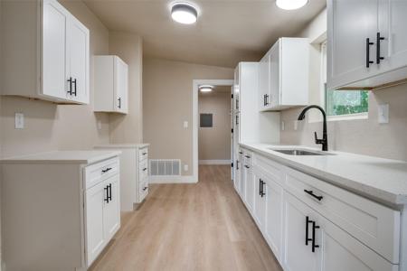 2406 White Oak Trail