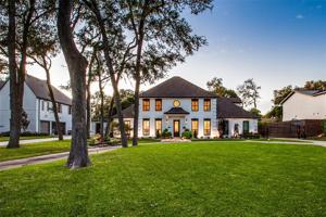8247 Santa Clara Drive