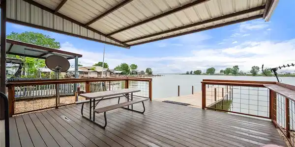 2100 Pelican Isle Drive