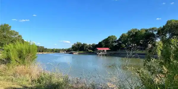 L 435 Waters Edge