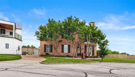 40 Enclave Court
