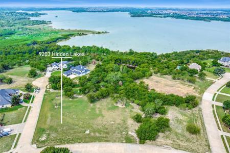 9203 Hidden Lakes Court