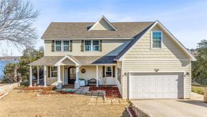 3235 Lakeside Drive