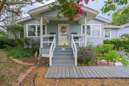 75 Maple Drive