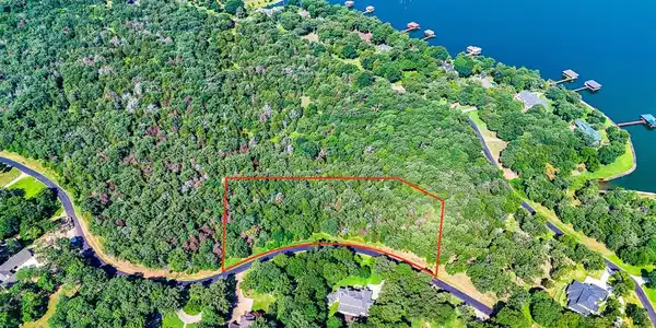 Lot 121 - R Lincoln Drive