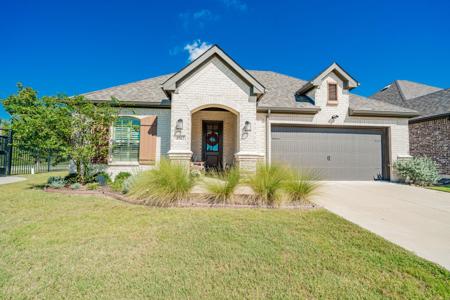 1502 Encanto Trail