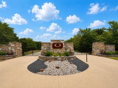 109 LAKEVIEW Trail