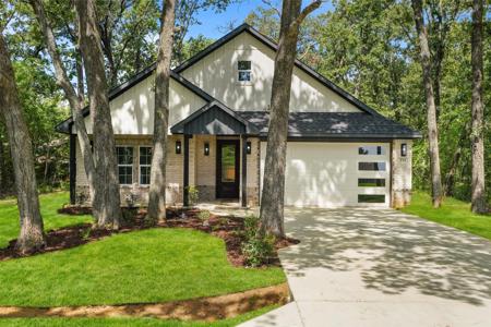 231 E Beachwood Loop