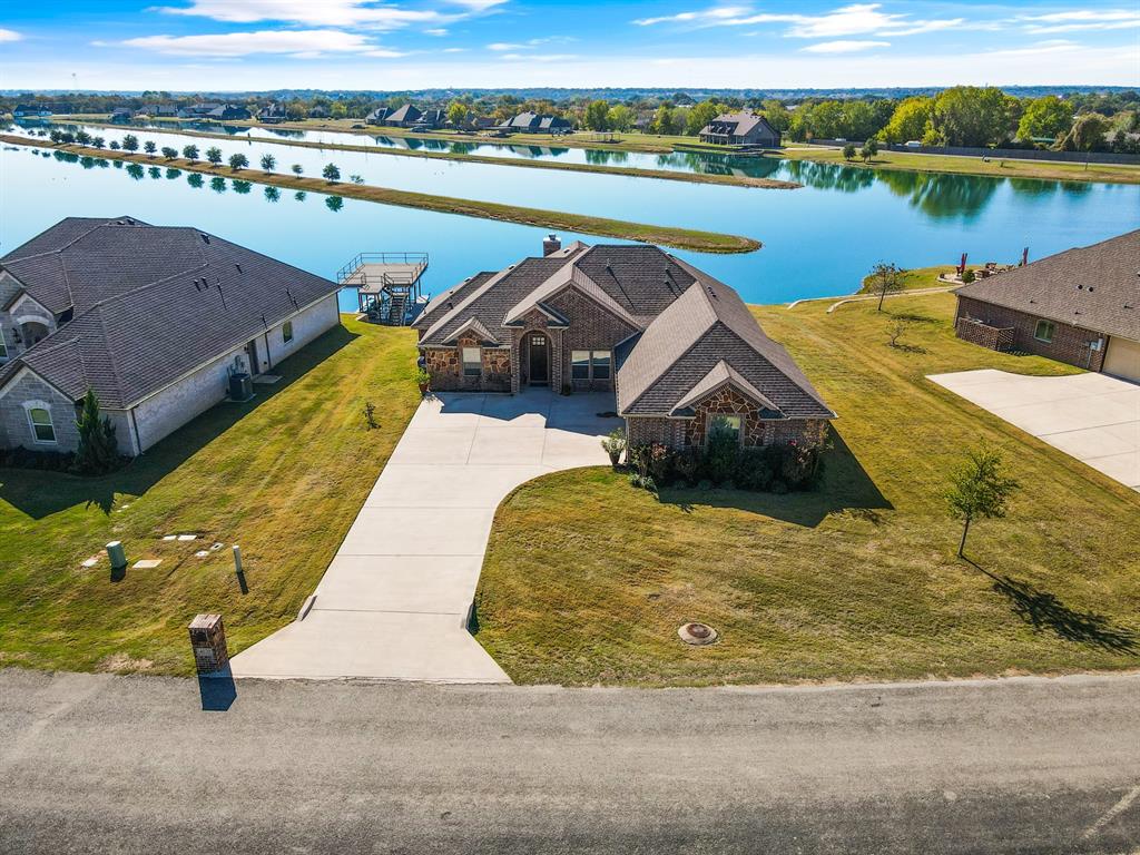 4020 Upper Lake Circle, Granbury, TX lhrmls01903083