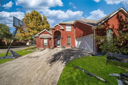 8001 Saint Fillans Lane