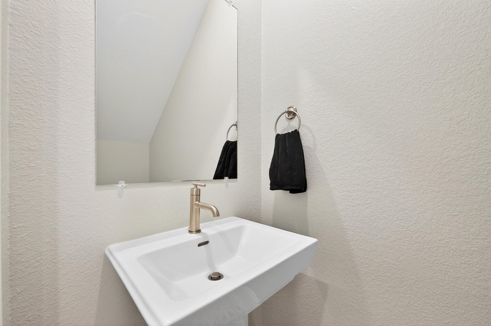 Image 4 Image 4