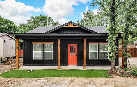 90 Live Oak Street
