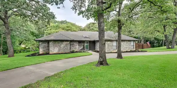 413 Lake Terrace Drive