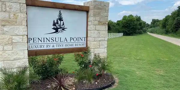 6102 PENINSULA Road