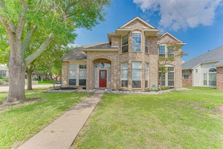 5025 Lake Vista Drive