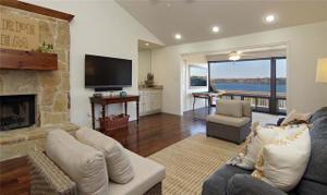 3002 Mockingbird Bend
