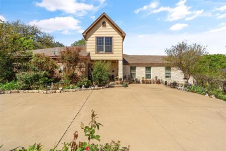 3908 Canyon Road