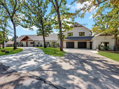 102 Shadywood Place