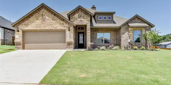 512 Woodland Drive