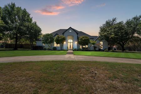 205 Carriage Hill Lane