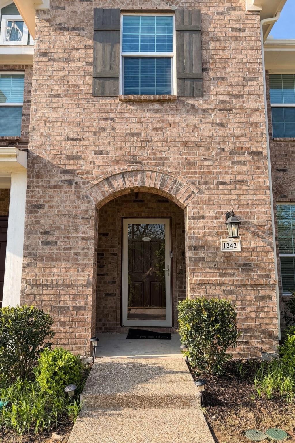 Image 1 Image 1