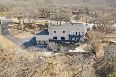 3916 Sunnyview Lane