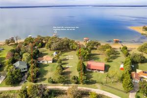 334 Lakeshore Circle