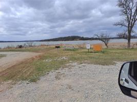 529 Oak Point Drive